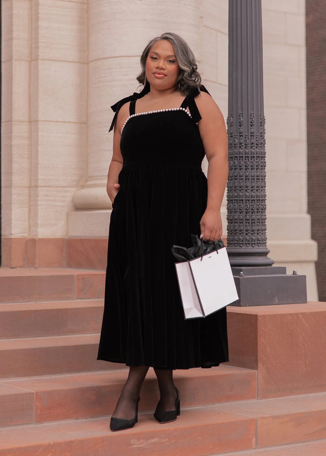 Mary Velvet Pearl Trim Bow Detail Midi Dress - Black - Image 4